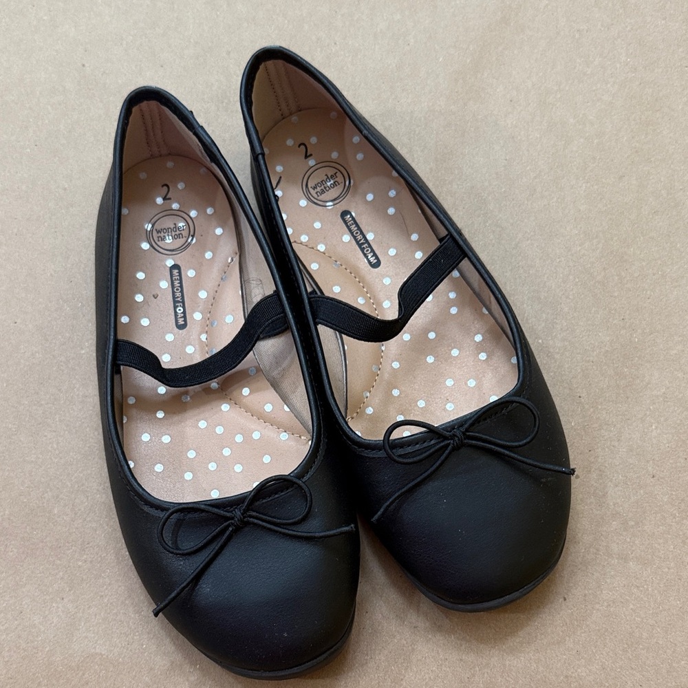 Wonder Nation Black Flats with Bow